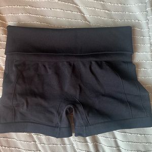 Black Spandexy Shorts!